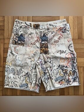 Size 32 Mens Air Jordan Printed Graffiti Twill Shorts Sail White HF9345-133